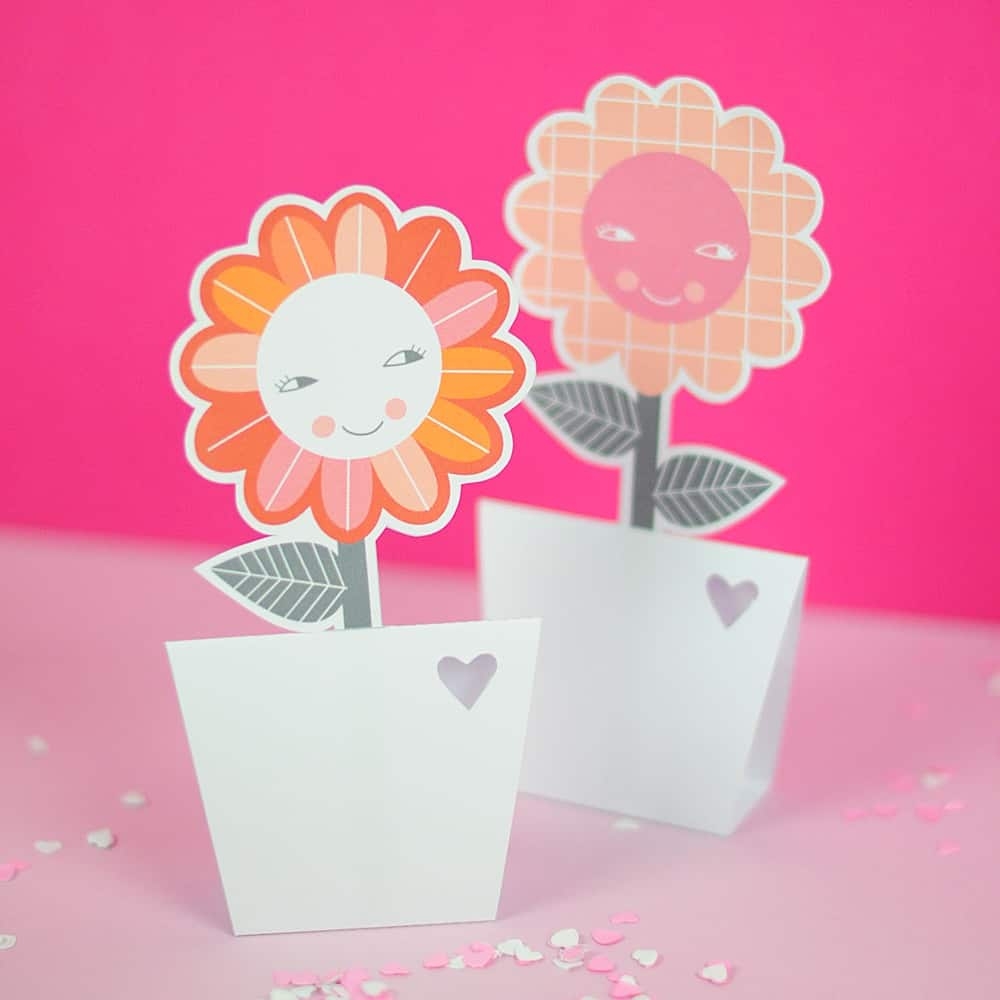 PAPER FLOWER VASES WITH FREE PRINTABLE Hello Wonderful PAPER FLOWER VASES WITH FREE PRINTABLE Hello Wonderful
